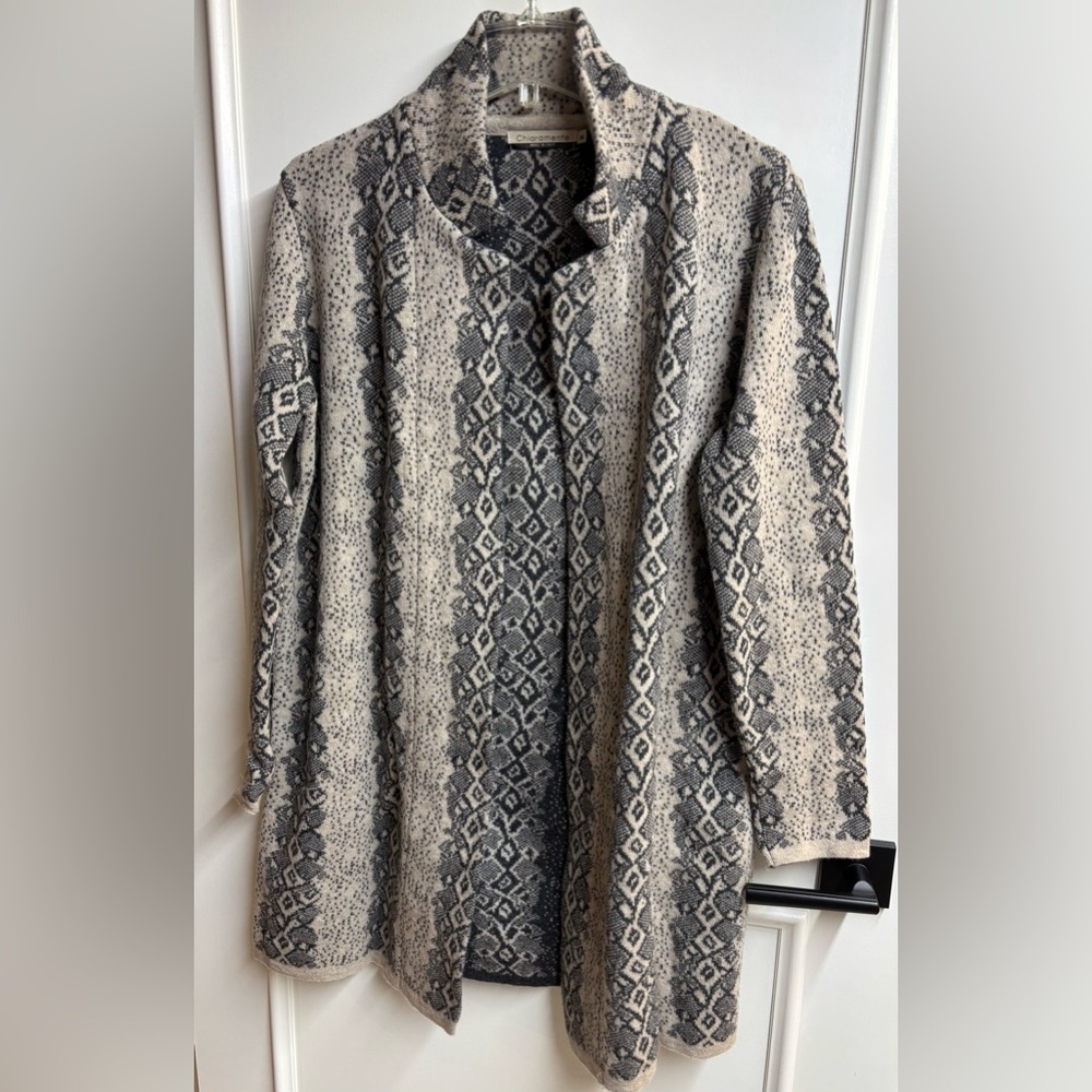 Lizard Patterned knit jacket